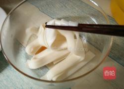 鱿鱼辣酱拌面的做法图解6