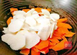 胡萝卜炒山药的做法图解6