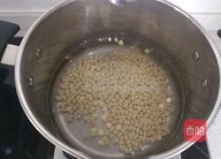 金玉满堂（豌豆炒玉米）的做法图解5