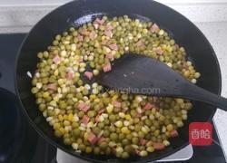 金玉满堂（豌豆炒玉米）的做法图解9