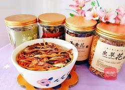 黄花菜虫草花炖鸡汤的做法图解2