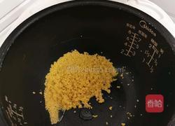 莲子红枣小米粥的做法图解3