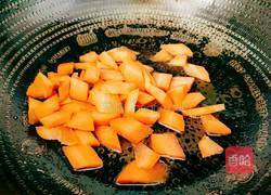 胡萝卜青椒炒杏鲍菇的做法图解6