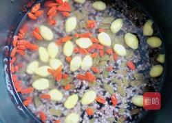 椰浆白果藜麦黑米饭的做法图解6