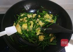 韭菜花炒鸡蛋的做法图解11