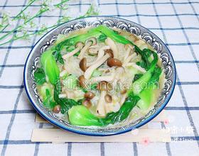 蟹味菇骨湯粉絲煲