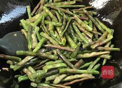 清炒麻豆角的做法图解6