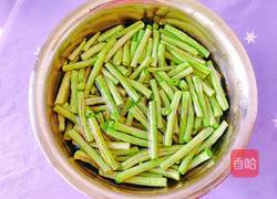 干煸豆角的做法图解2