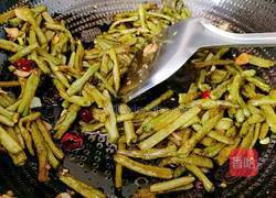 干煸豆角的做法图解15