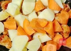 翅根炖土豆胡萝卜的做法图解16