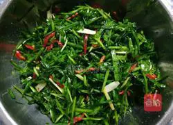 Illustration of how to make pickled leeks 6