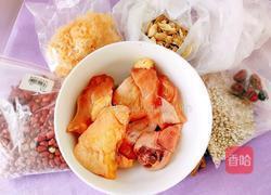 百合薏米银耳鸡汤的做法图解1