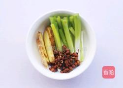 葱油饼的做法图解1