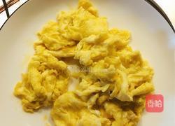 丝瓜菌菇鸡蛋汤的做法图解3