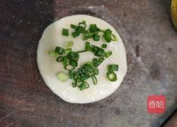 饺子皮葱花饼（快手早餐）的做法图解8