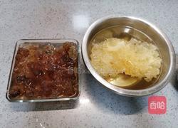 桃胶银耳小米粥的做法图解2