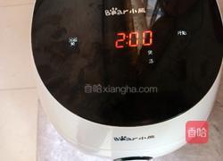 白萝卜玉米排骨汤的做法图解4