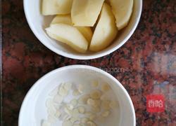 苹果南杏北杏瘦肉汤的做法图解2