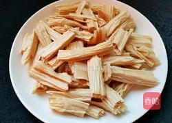 腐竹烧肉的做法图解1