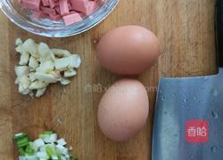 蛋炒饭的做法图解1