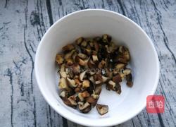 香菇鸡肉粥的做法图解6