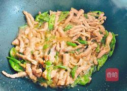 多做一步,牛柳又滑又嫩,味美多汁的青椒牛柳的做法图解8
