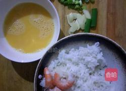 蛋炒饭的做法图解3