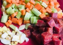 杂蔬炒面块的做法图解2