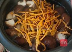 虫草鸡汤的做法图解4