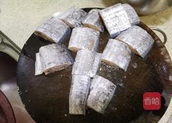 酸甜带鱼的做法图解3