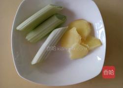 胡萝卜山药排骨汤的做法图解5