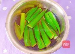 秋葵百合炒豆腐干的做法图解4