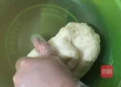 蛋黄酥的做法图解1
