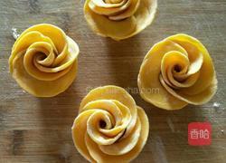 南瓜玫瑰花卷的做法图解4