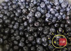 蓝莓果酱的做法图解1