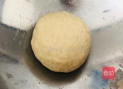 中秋必吃的梅干菜鲜肉月饼,外皮酥脆,内馅鲜香好吃到爆的做法图解3