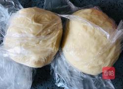 酥到掉渣的豆沙蛋黄酥，你要来一个吗？的做法图解3