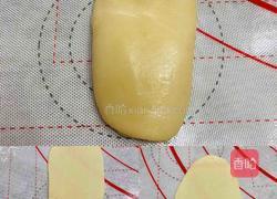 酥到掉渣的豆沙蛋黄酥，你要来一个吗？的做法图解13