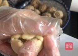 莲蓉肉松馅广式月饼的做法图解13