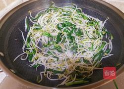豆皮韭菜炒豆芽的做法图解6