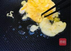 牛肉丁玉米粒蛋炒饭的做法图解5