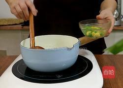 加拿大北极虾法式面包布丁的做法图解2