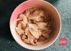 追剧小零食，香辣诱人的鸡胸肉片的做法图解2