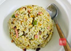五彩缤纷蛋炒饭的做法图解11