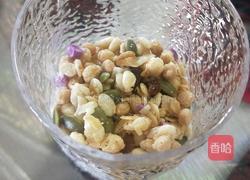 水果谷物酸奶杯的做法图解1