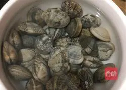 Illustration of making rice noodles 3