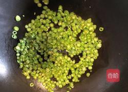 三分钟豆角煮面条的做法图解2