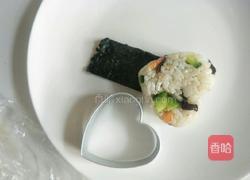 蝴蝶结碧根果饭团的做法图解6