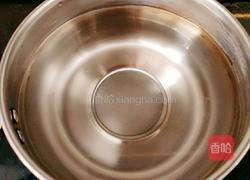 圣女果冰糖雪梨的做法图解3