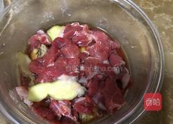 荷兰豆炒牛肉的做法图解2